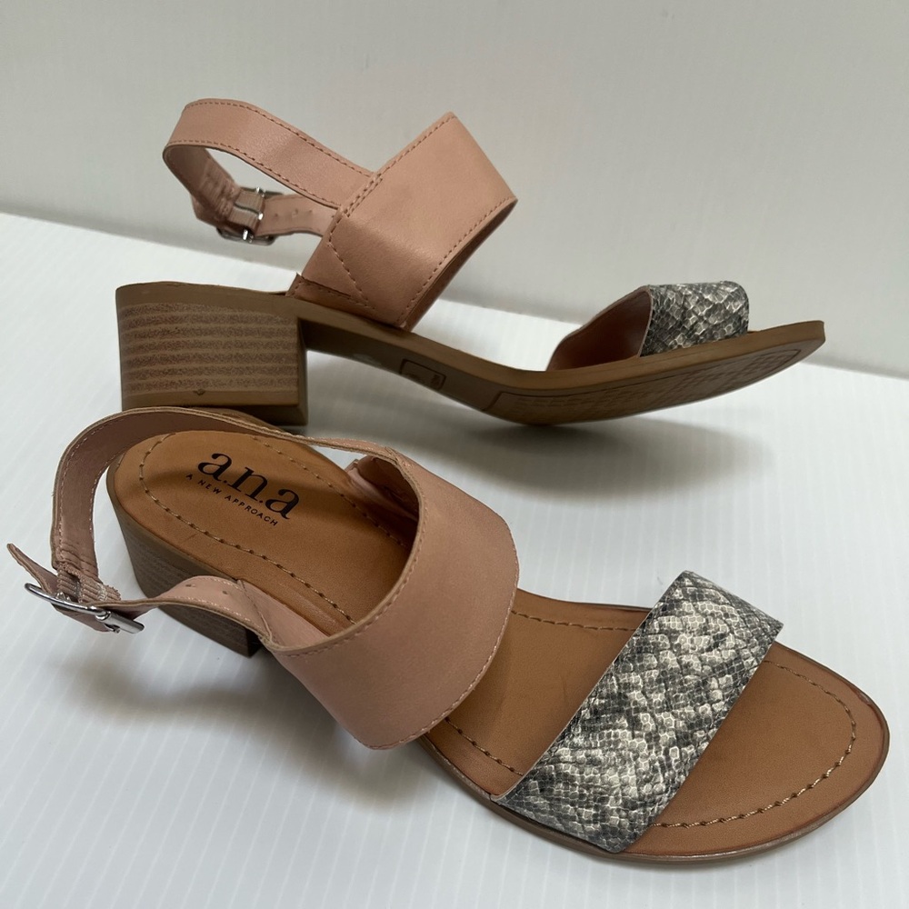 Women's a.n.a. Strappy Sandals - Tan Gray Reptile Print Faux Leather (Size 7.5)